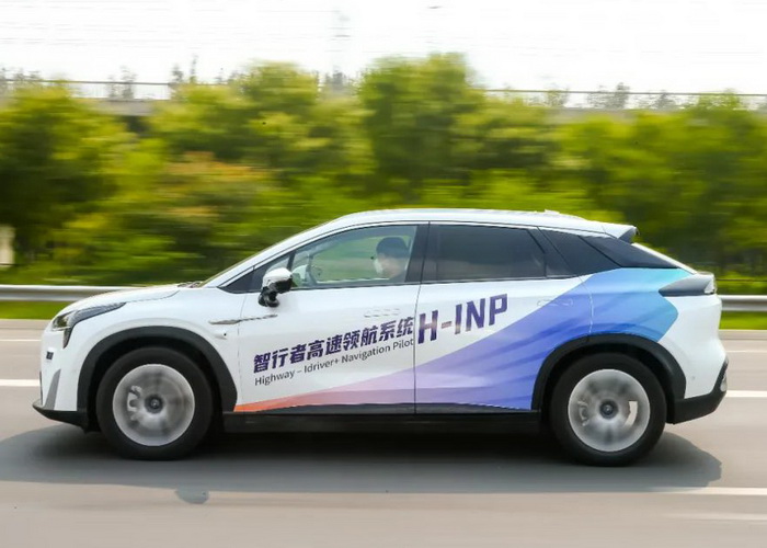 Huawei та Idriverplus будуть разом розробляти рішення автономного водіння зі штучним інтелектом