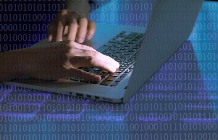 CERT-UA фіксує масові кібератаки, що маскуються під центральні органи влади