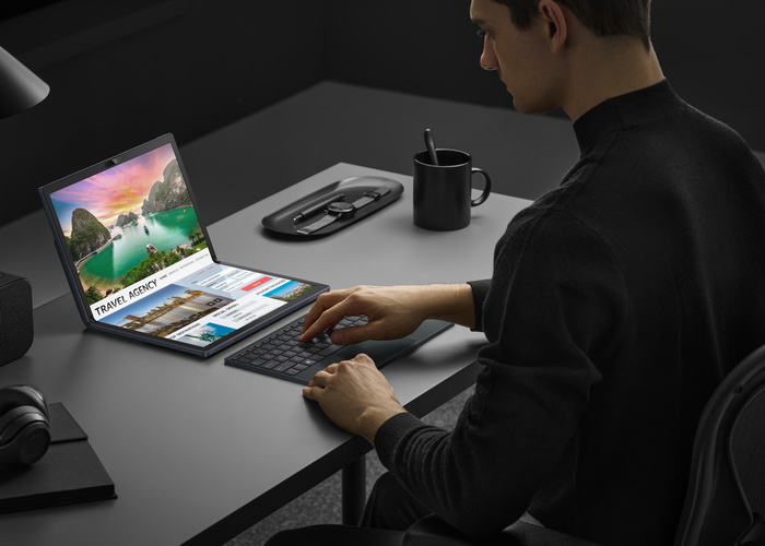 ASUS анонсував ноутбук із гнучким 17,3-дюймовим OLED-дисплеєм за ціною від 3500 долл