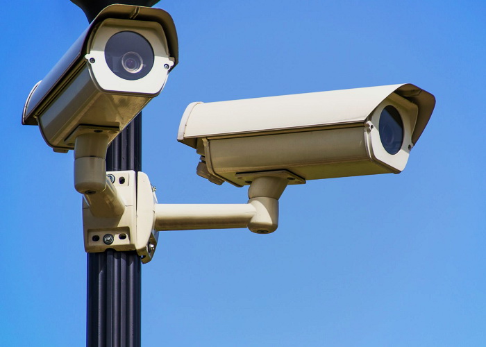 Поради експертів: що треба знати про безпеку камер відеоспостереження перед покупкою