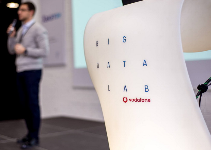 Попри блекаут стартував підготовчий курс школи Vodafone Big Data Lab