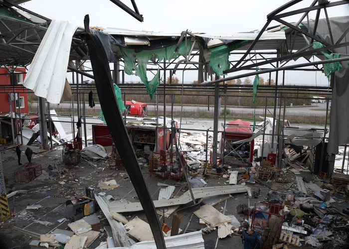 Нова пошта опублікувала фото зруйнованого терміналу