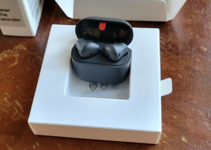 OPPO Enco Buds3 – легкі, відкриті, довгограючі