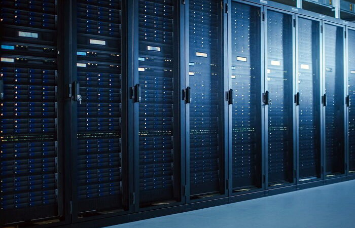 Майбутнє ЦОД — за 21-дюймовими стійками Open Rack