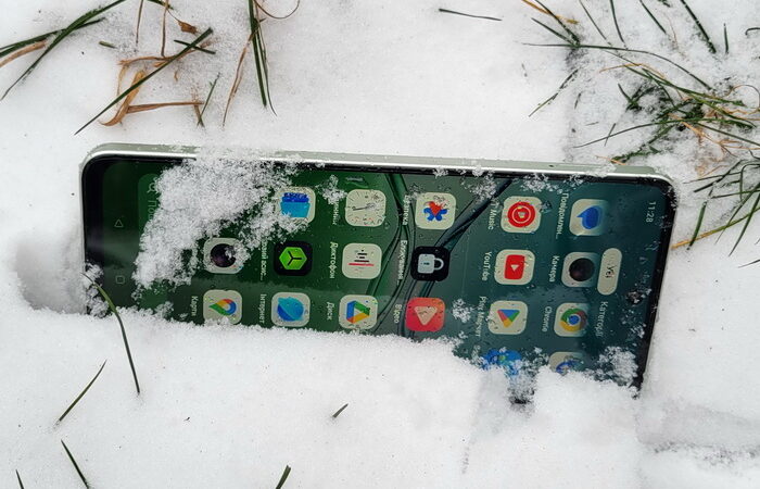 OPPO A5 Pro: «танки» бруду не бояться