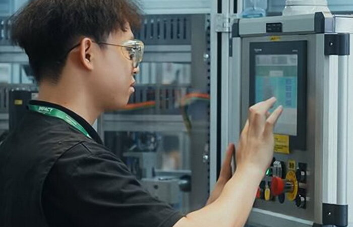 Schneider Electric анонсував платформу Resource Advisor+