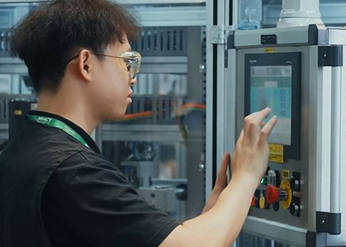 Schneider Electric анонсував платформу Resource Advisor+