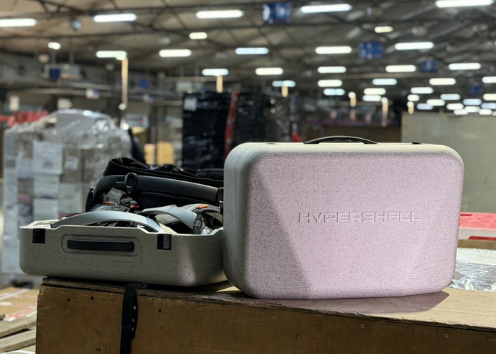 Нова пошта почала тестувати екзоскелети для зменшення фізичного навантаження на працівників 