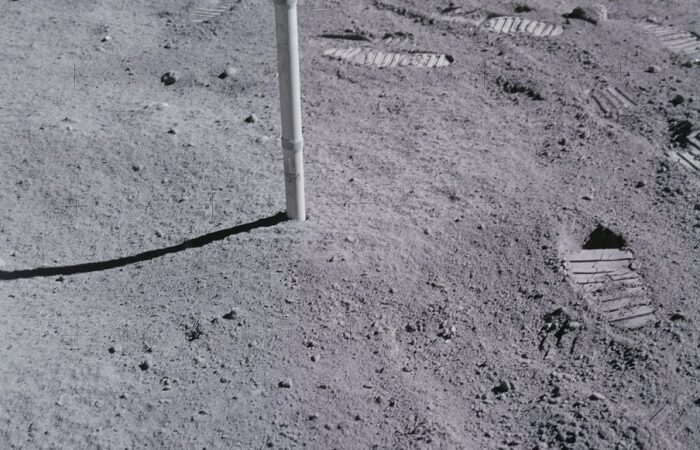 Вчені пропонують будувати бази на Місяці за допомогою 3D-друку із місячного пилу