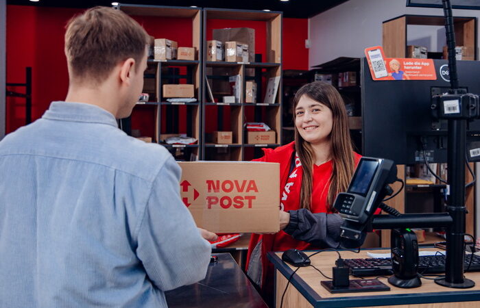 Нова пошта почала співпрацювати з UPS для доставки зі США в Україну