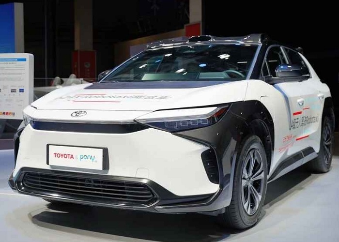 Toyota і Pony.ai запустили масове виробництво роботаксі для Китаю