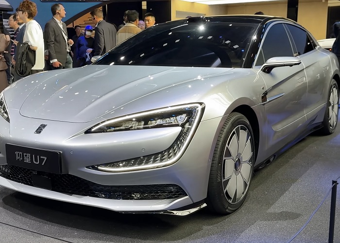 Нові батареї Blade Battery здатні забезпечити до 1000 км пробігу на одному заряді. Але є нюанс