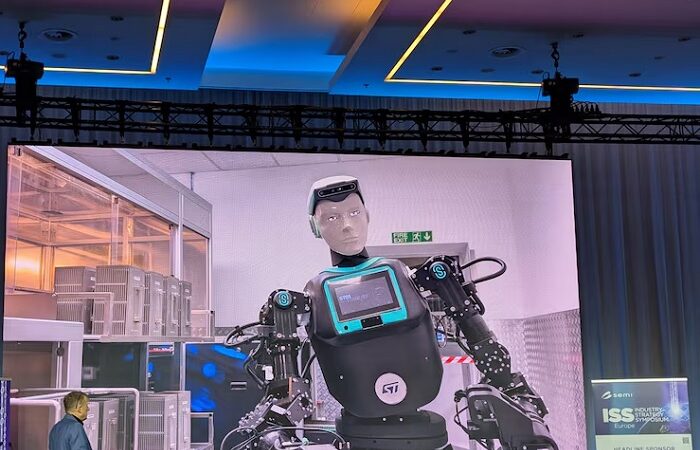 STMicroelectronics планує «взяти на роботу» гуманоїдних роботів, але притому не звільняти людей