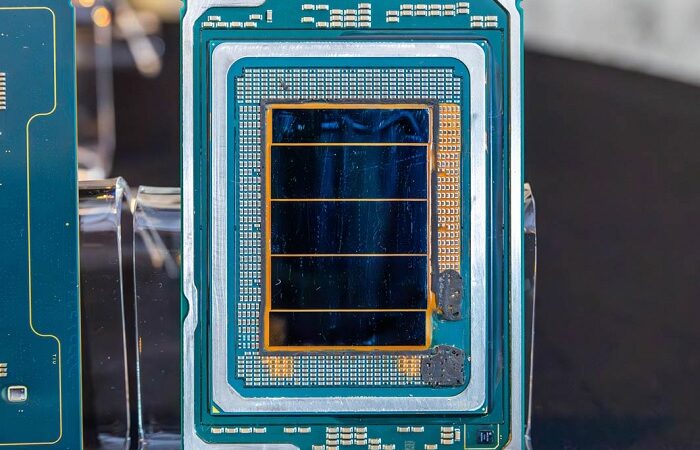 Чим цікавий 288-ядерний процесор Intel Xeon Clearwater Forest