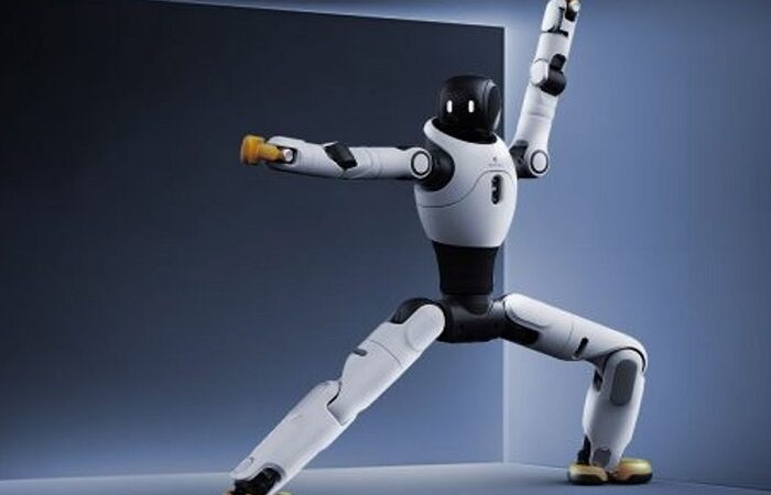 Танцюючий гуманоїдний робот вийшов з під контролю та побив посуд в ресторані