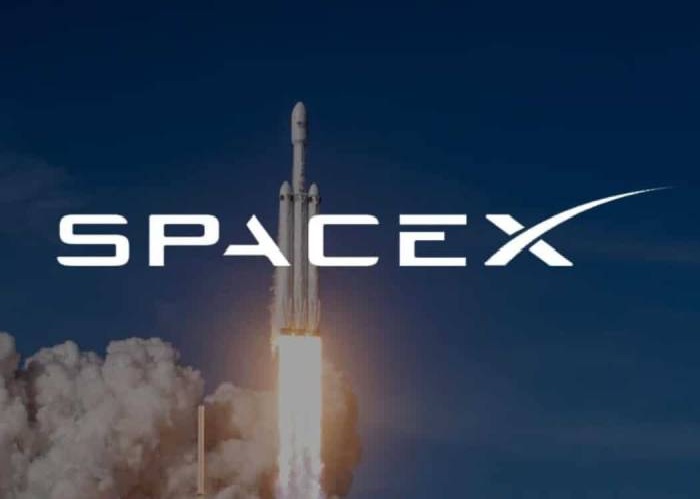 Ілон Маск хоче зробити себе «вічним керівником» SpaceX навіть після виходу на біржу